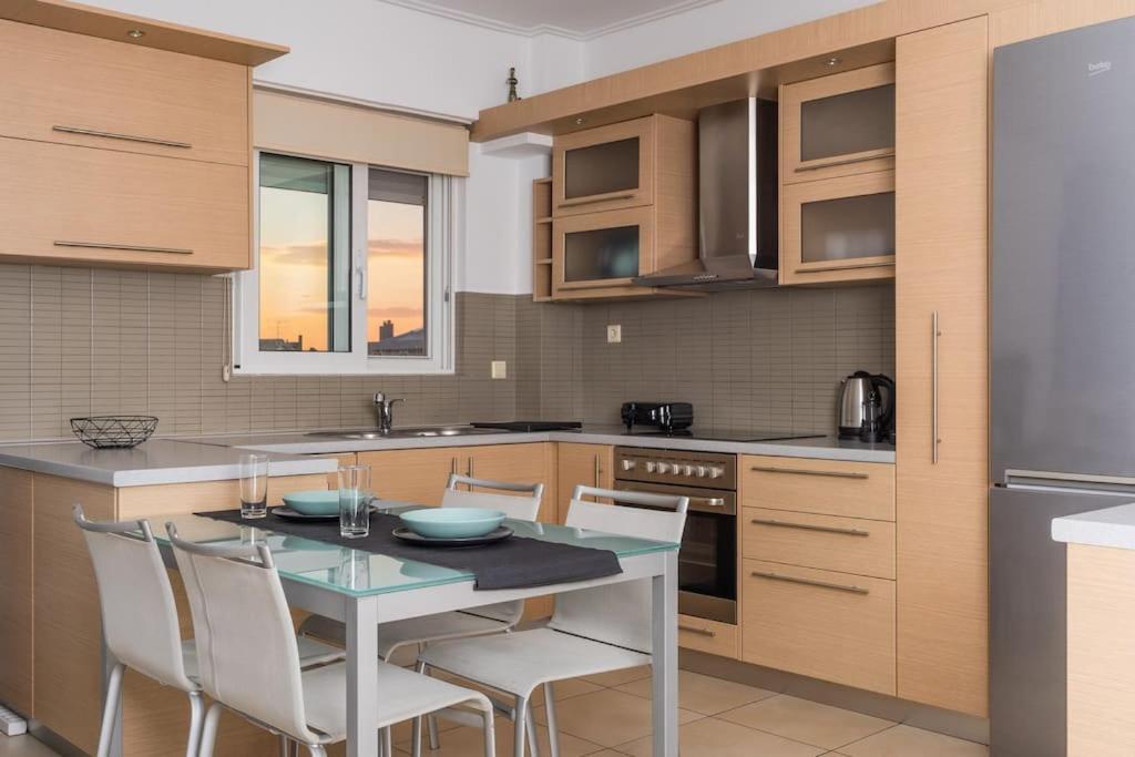 Bright & Elegant 2Bd Apt W/ View 아테네 외부 사진